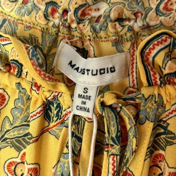 Ruffle,tiered,floral,frill dress,shirring cuffs,tie front,wood accent,keyhole - Picture 7 of 14